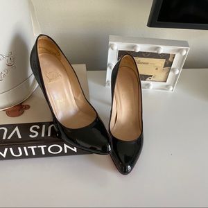 Louboutin Decollete Classic Pumps